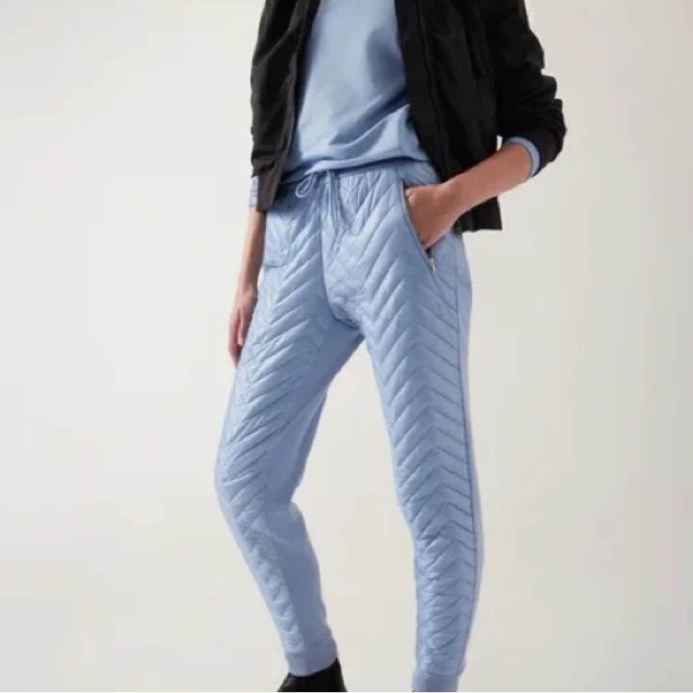 Athleta Apres Ski Quilted Joggers